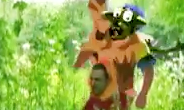 The character G is tripping out on a some sort of hallucinogenic drug and fights an animated monster. A clip from the movie Mourning Wood. This scene was done entirely...